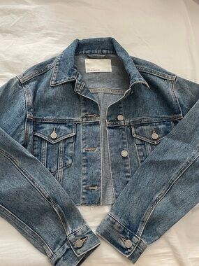 OAK + FORT Cropped Medium Blue Denim Jacket